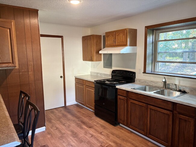 Photo - Great One Bedroom Furnished in Hendersonville