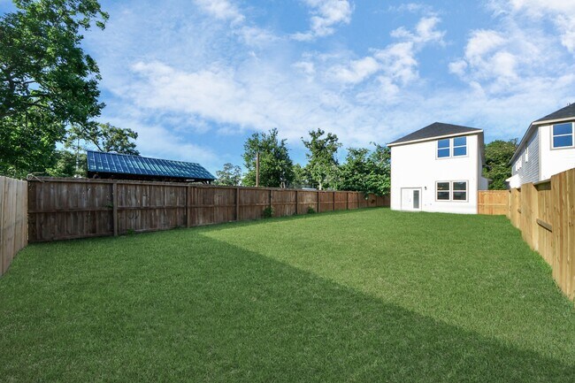 Photo - 9021 Spaulding St