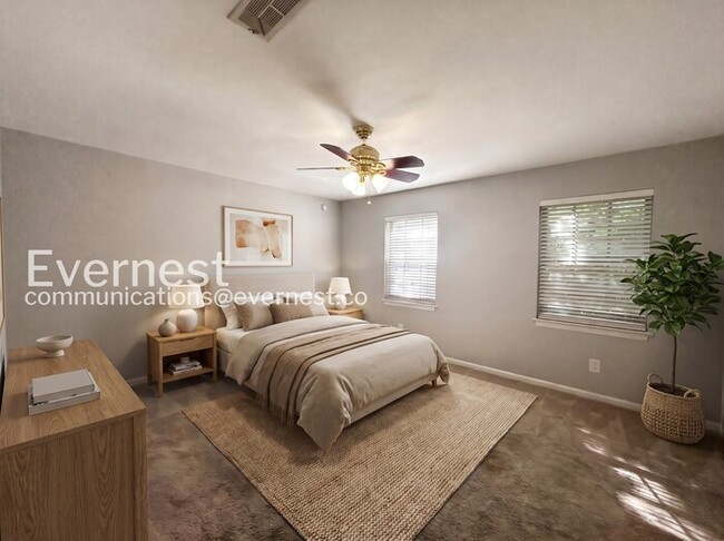 806 Vestavia Villa Ct