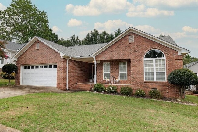 Photo - 195 Bedford Dr