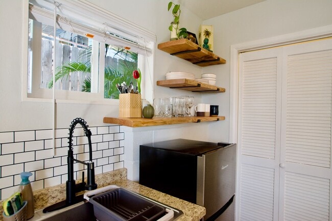 Photo - 1303 Wanaka St