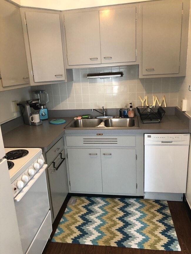 Kitchen has evertything you need! - 2625 Shafor Blvd Unit 1