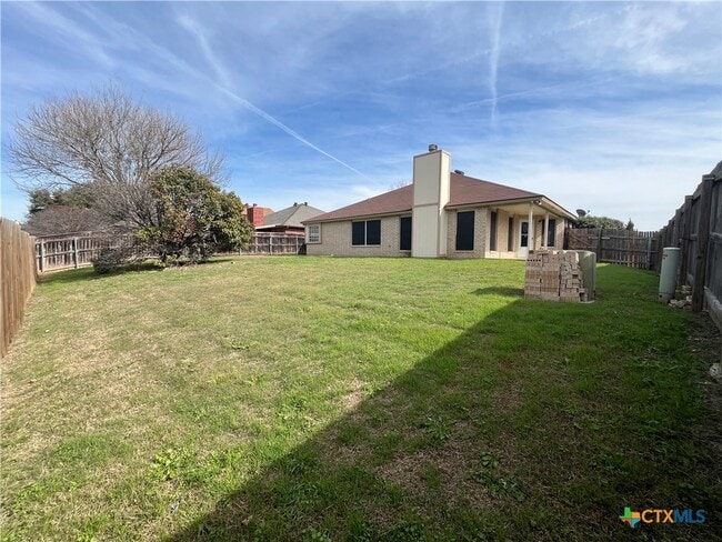 Photo - 2523 Creek Dr