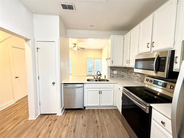 Building Photo - 2807 Throckmorton St Unit 101 Rental