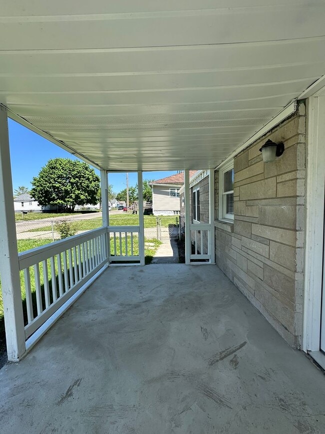 Photo - Backyard Nights & Front Porch Mornings — Cozy 3BR Brick Ranch in Fairlawn