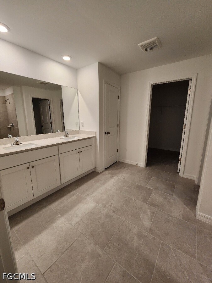 Photo - 13944 Buckingham Oak Rd