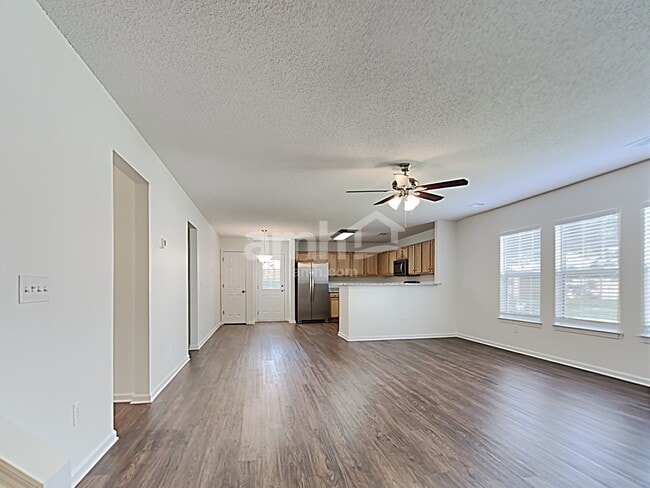 Photo - 1051 Briar Rose Ln