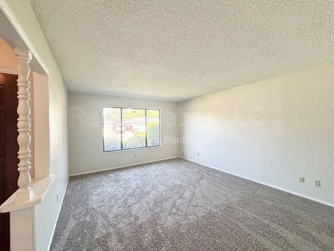 Photo - 646 Grambling Ct
