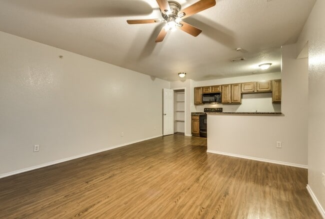 Photo - Emerald Lane