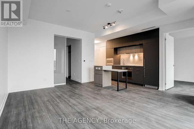 Photo - 185 Alberta Ave Unit 1204