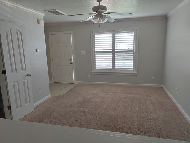 Photo - This unit is in a great location!