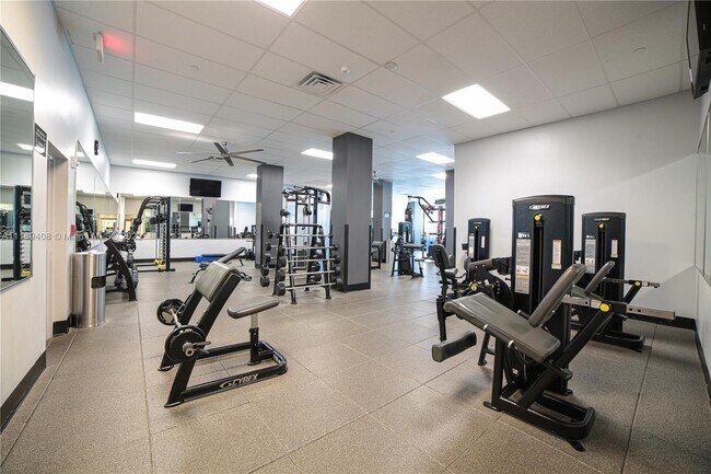 Building Photo - 2501 S Ocean Dr Unit 1227 (AVAILABLE NOW)