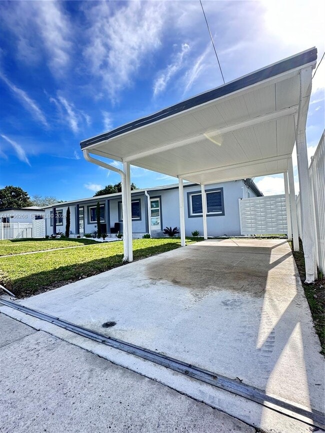 Photo - 1250 NW 57th St Unidad 1252