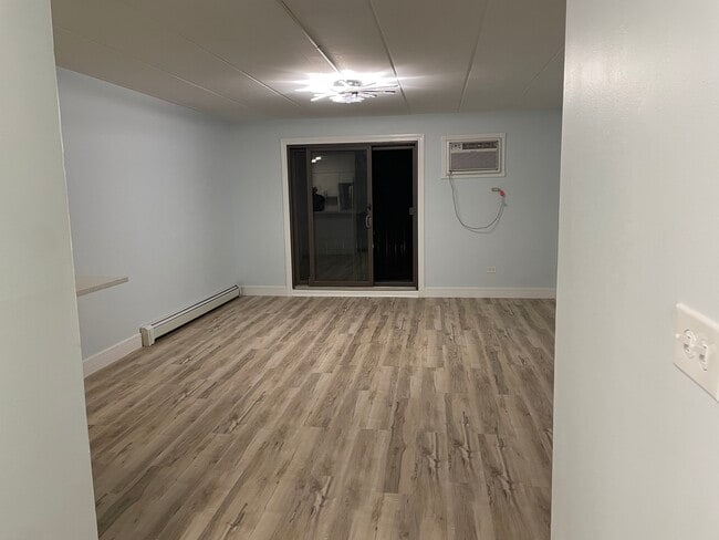 Sala de estar - 1220 S Lorraine Rd Unidad 2A
