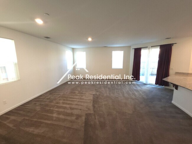 Photo - Newer North Natomas 4bd/3ba Home!