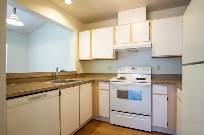 Photo - Major Updates: Vaulted Ceiling Spacious 2-Bed 2-Bath w DW, WD, Balcony! Unit 245-07