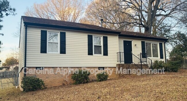 Photo - 416 Stirrup Ct