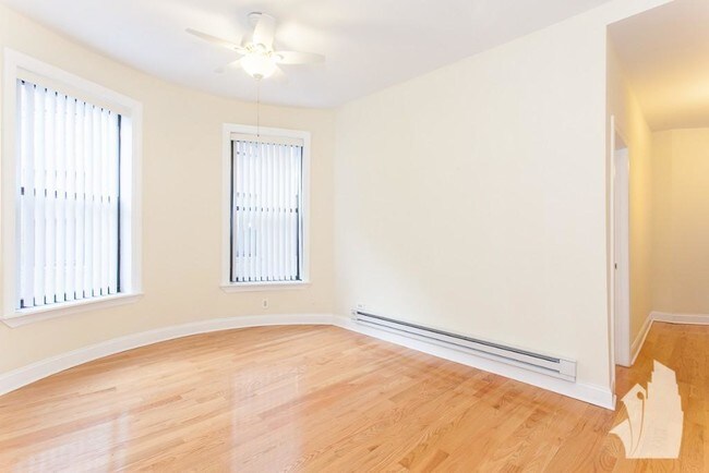 Photo - 1220 N Dearborn St Unidad A2