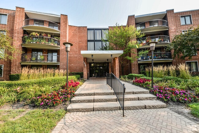 Building Photo - 1415 E Central Rd Unit 206A Rental