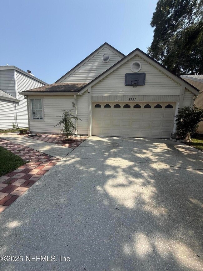 Photo - 7751 Lynchburg Ct E Casa