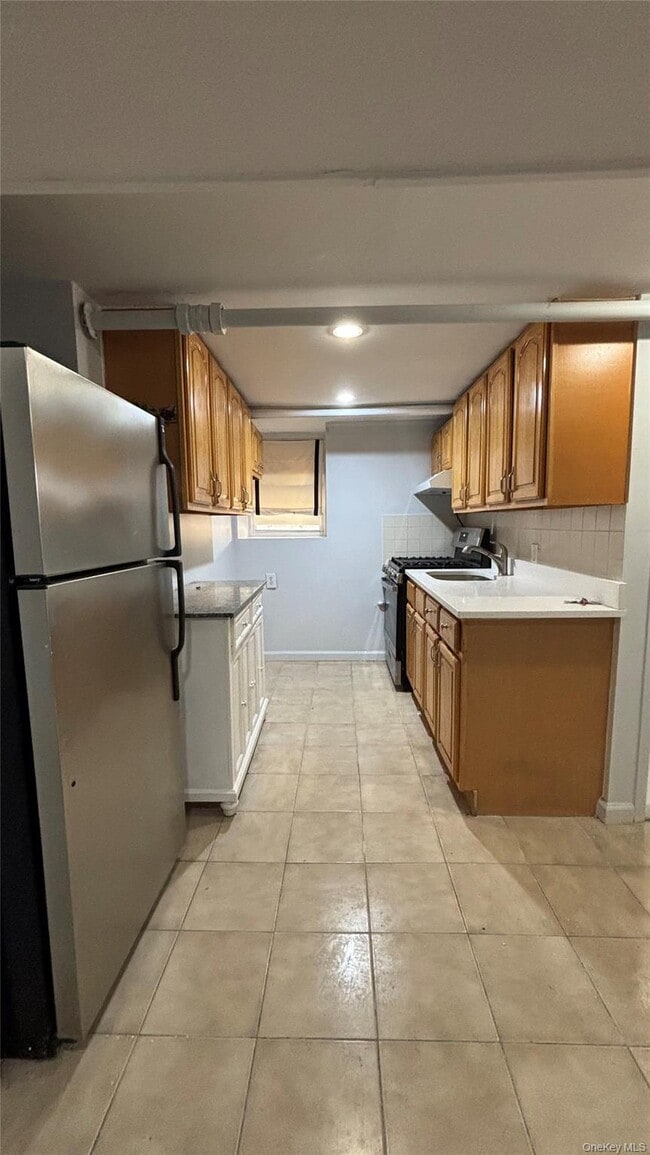 Photo - 1527 E 172nd St Unit 1A