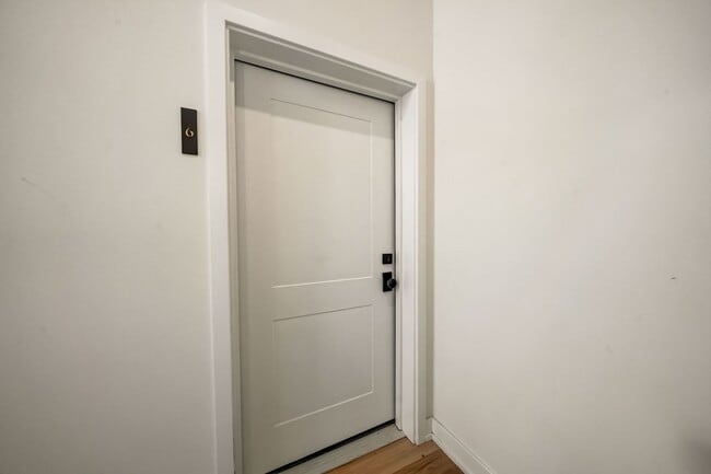 Photo - 620 S 8th St Unit 6