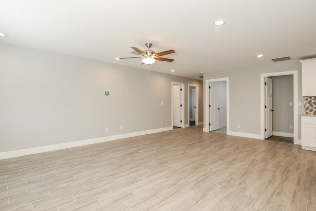 Photo - 4920 S 23rd Ave