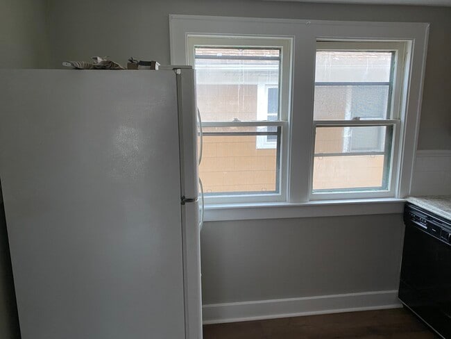 Kitchen - 38 Pullman Ave Unidad Upper