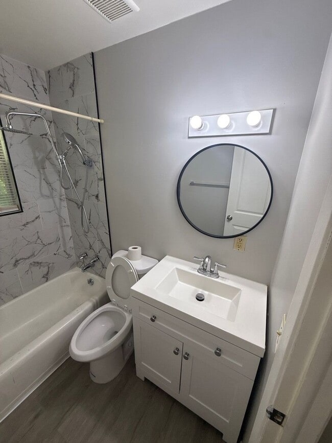 Photo - 903 E Frederick St