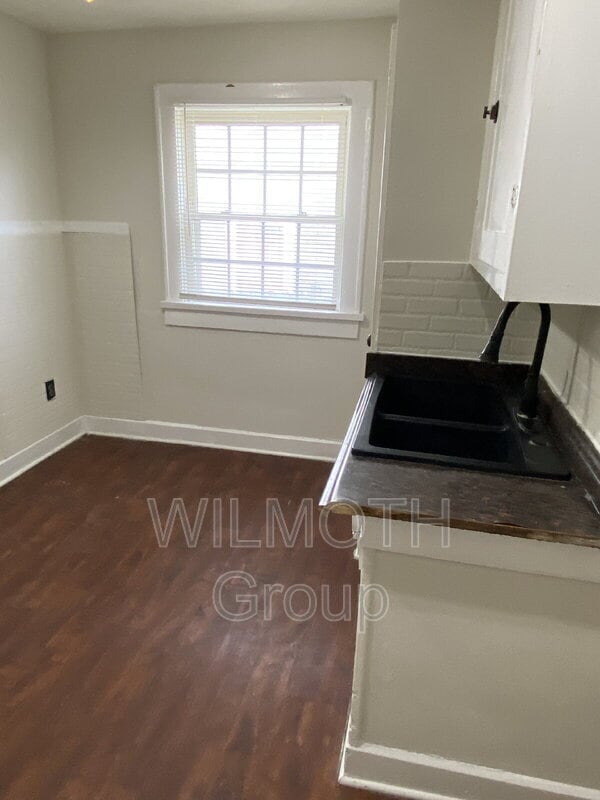 Photo - 1223 N Oxford St