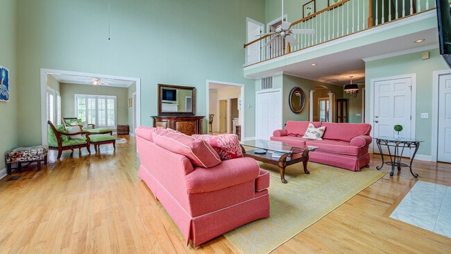 Photo - 165 Bonnyneck Dr Unit ID1356497P