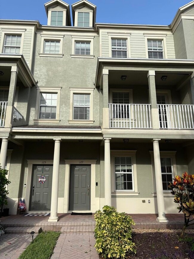 Photo - 129 E Bay Cedar Cir Townhome
