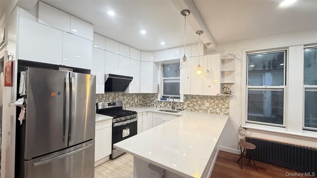 Building Photo - 50-35 42nd St Rental