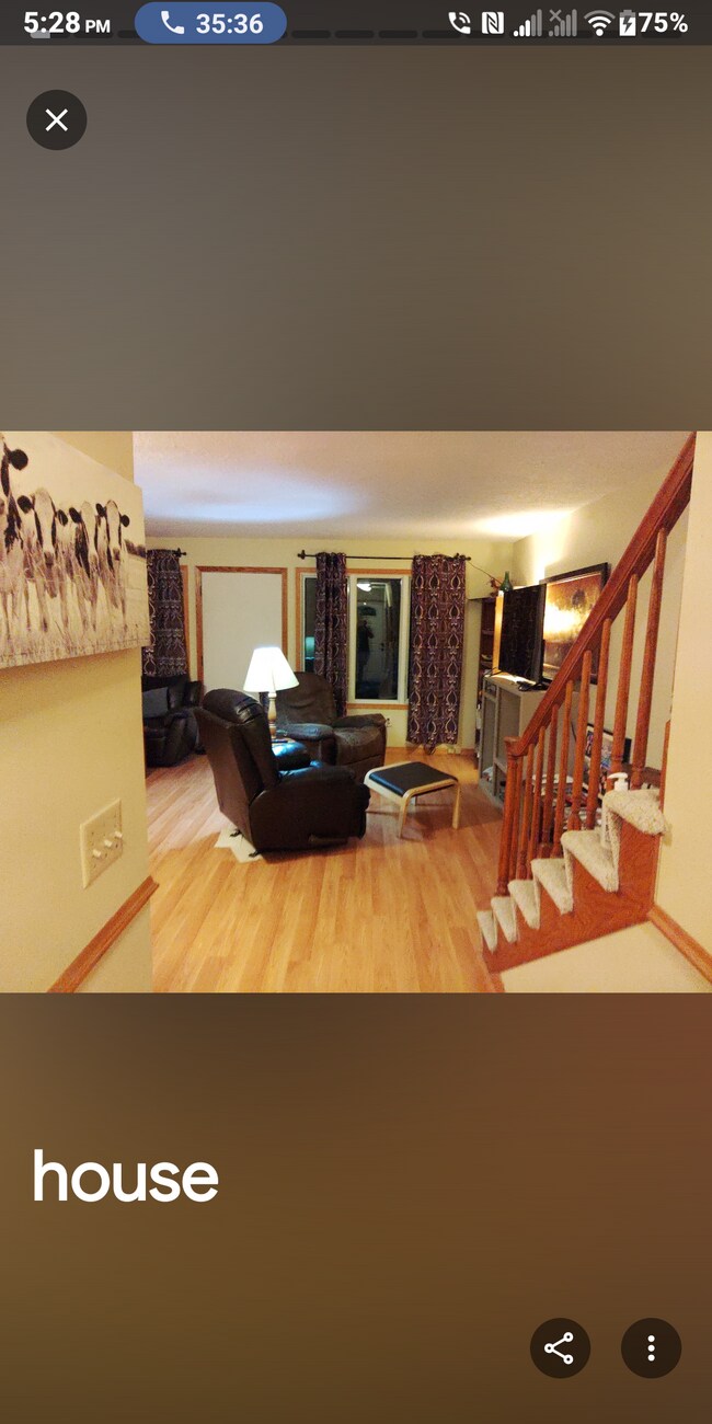 Photo - 1180 Highland Ave W