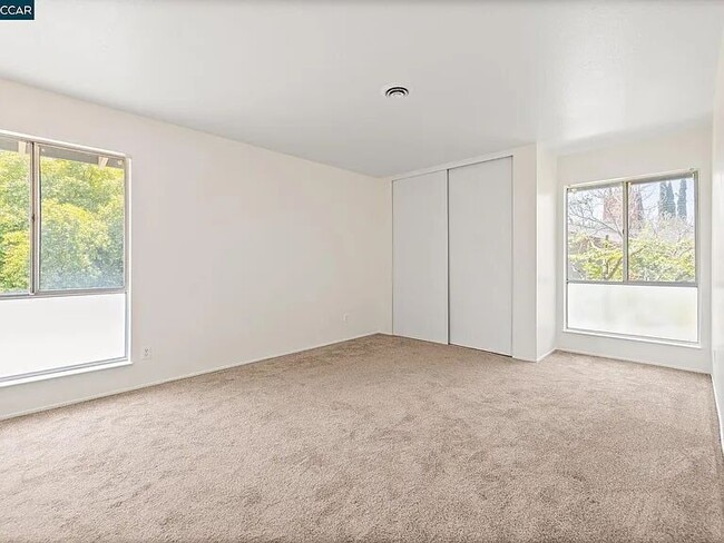 Photo - 142 Blue Ridge Dr Unit C