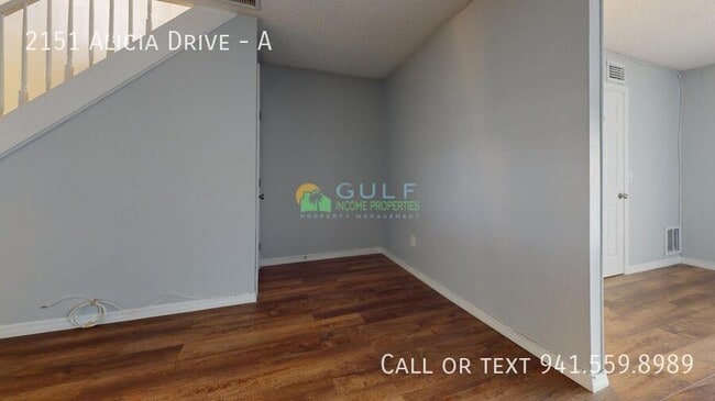 2151 Alicia Dr