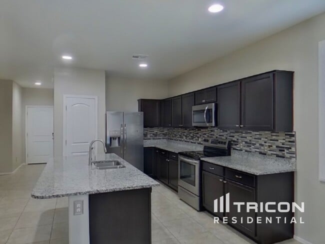 Photo - 17943 N Pietra Rd