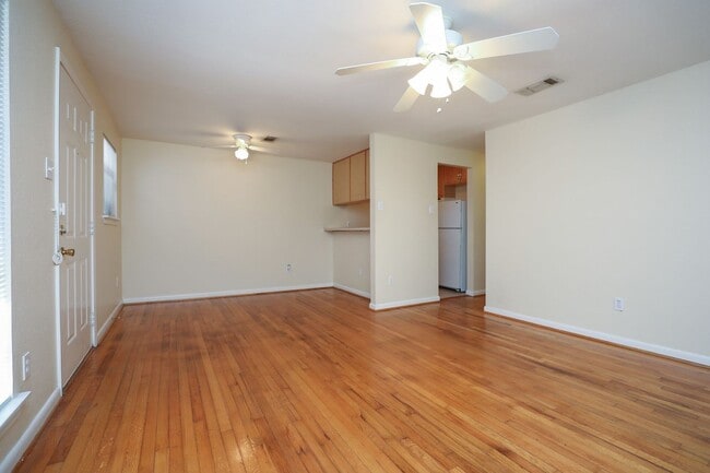 Building Photo - 1620 Hawthorne St Unit 1 Rental