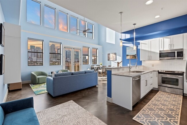 Building Photo - 2323 Polk St Unit 302 Rental