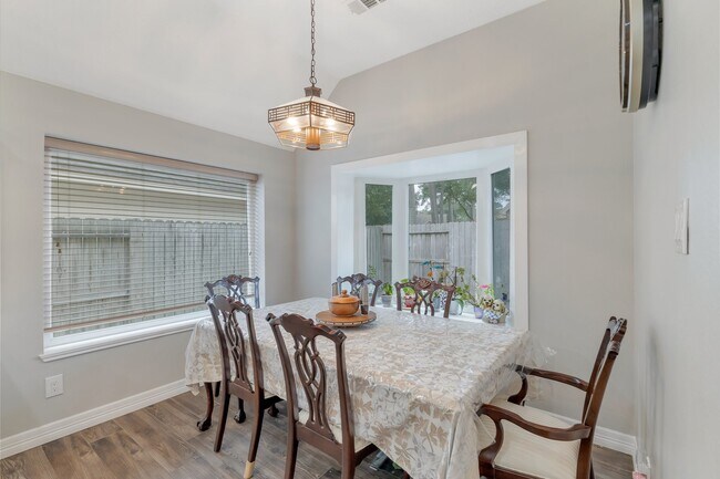 Photo - 16115 Charter Rock Dr