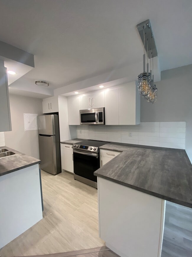Photo - 7 Rufus Ave Unit 13