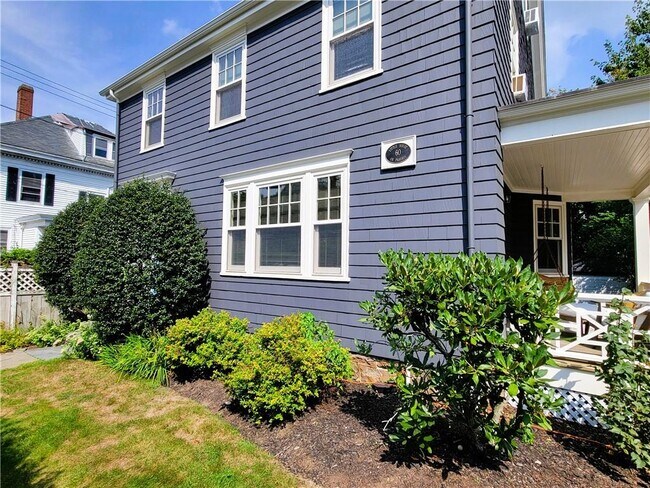 Photo - 60 Prairie Ave