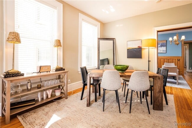 Photo - 186 Bidwell Pkwy