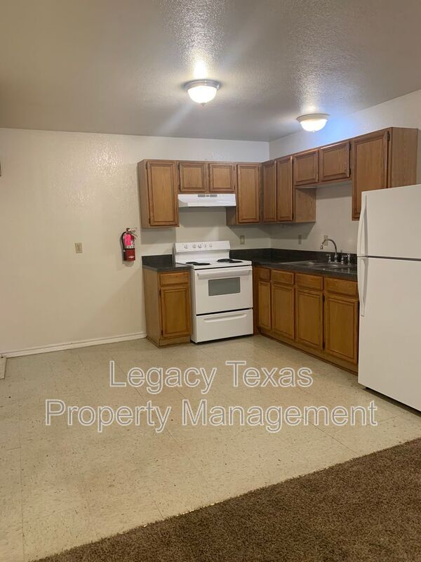 Photo - 1110 Williams Ave Unit E