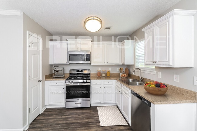 Photo - 330 Wekiva Ct