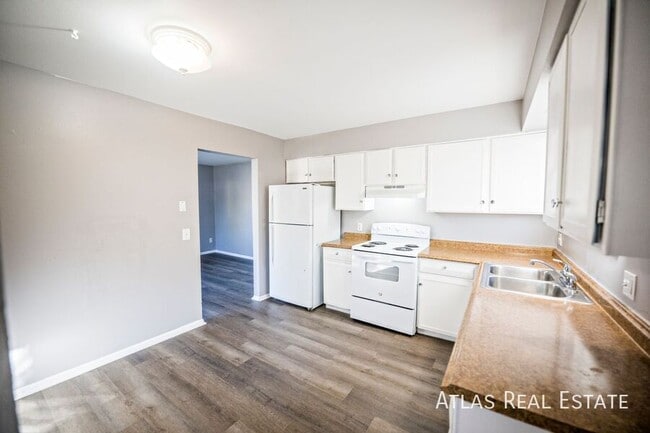 Building Photo - 16232 W 13th Ave Unit 16232