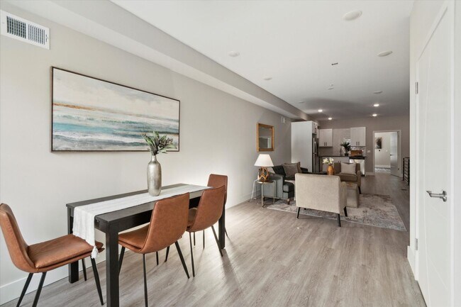 Photo - Wharton Centre - 1712 Unidad 1