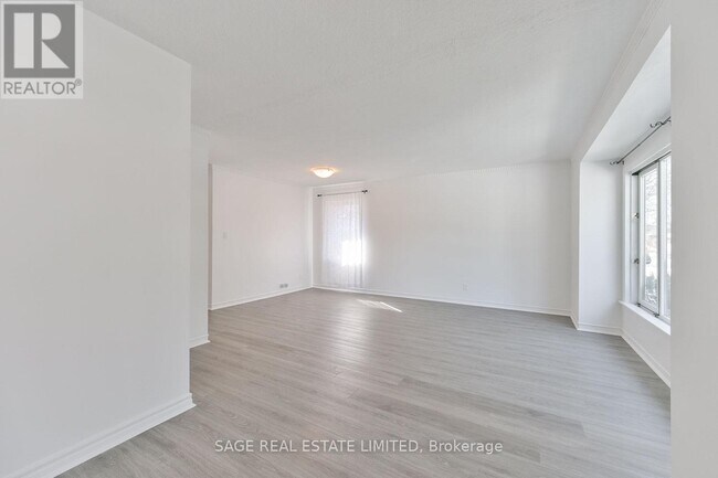 Photo - 43 Castlebar Rd