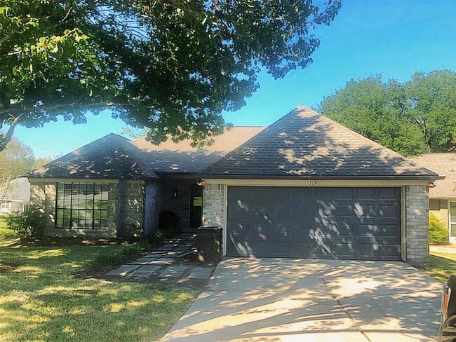 Photo - 319 Fantasy Ln