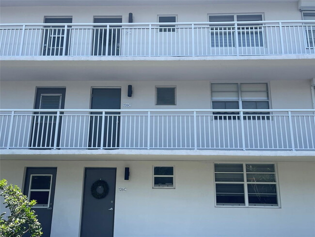 Photo - 4025 N Federal Hwy Condo Unit 226C